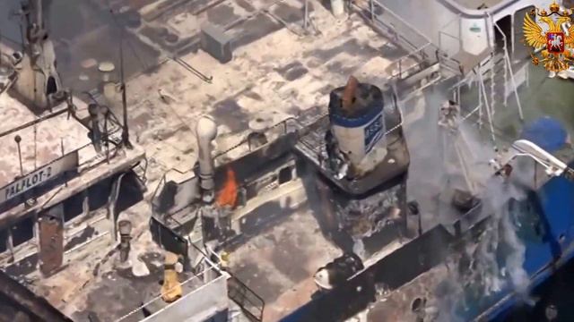 Пожара на российском танкере в Каспийском море смотреть онлайн