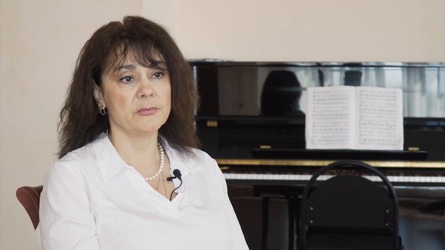 Театральные профессии. Концертмейстер | Астраханский театр оперы и балета смотреть онлайн