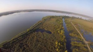 На большом воздушном шаре, мандаринового цвета, мы с тобой проводим это лето)