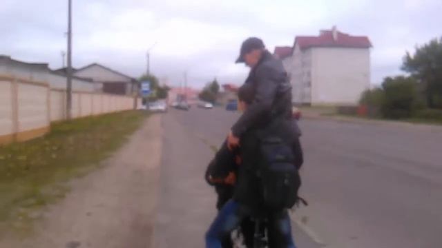 Как ездить втроем на велике смотреть онлайн