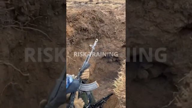 ⚡️Видео⚡️ 2 Часть. Тренировка штурма окопа! #первая_помощь #такмед #штурмен #штурмовик #окоп смотреть онлайн