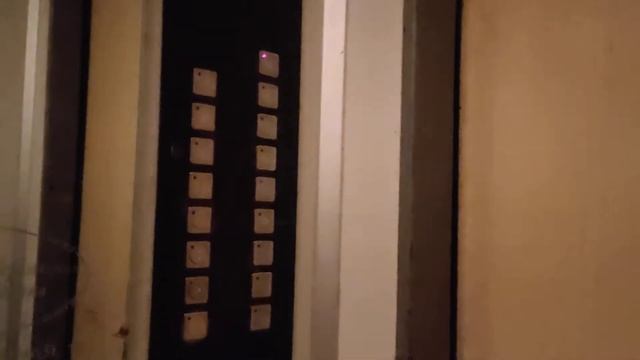 (Замена) Пассажирский лифт КМЗ 1996 г. @ Ул. Луганская, 1 смотреть онлайн
