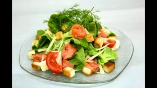 Салат Цезарь с рыбой смотреть онлайн