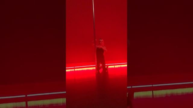 Учим новый танец - экзотик полдэнс смотреть онлайн