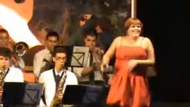Big Band da Banda Recreio Camponês e Vânia Fernandes - Garota de Ipanema смотреть онлайн