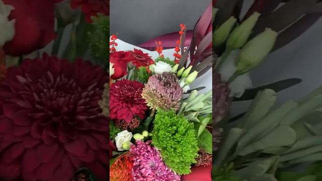 Букет "Яркое впечатление" смотреть онлайн