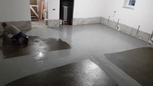 Полиуретановый наливной пол в гараже.