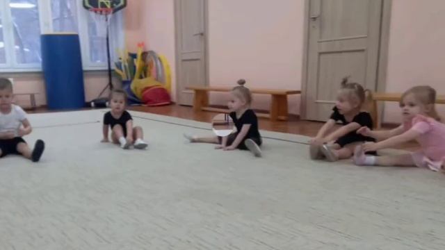 Танцевальный кружок "Каблучок" смотреть онлайн