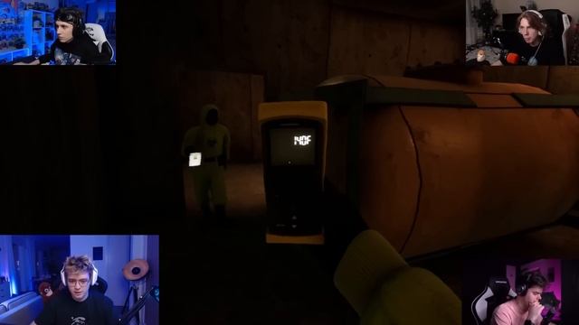 ШАРФ ИГРАЕТ В ESCAPE THE BACKROOMS ft. MURZOFIX, KOPSTEEP, HOMYAKLY смотреть онлайн