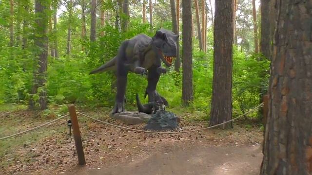 Парк динозавров ЗАТЕРЯННЫЙ МИР Виды динозавров МИР ЮРСКОГО ПЕРИОДА Убегаем от динозавра!! смотреть онлайн