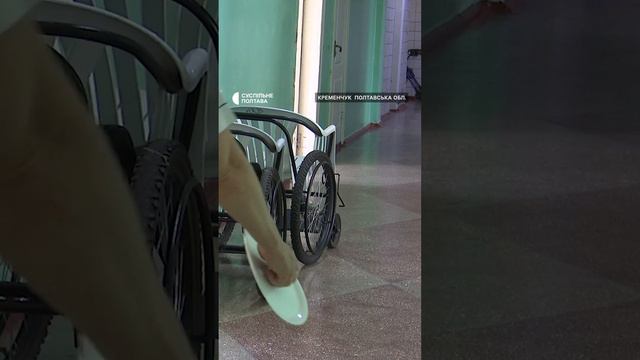 Олену Безус з Кременчука витягли з-під завалів торгового центру смотреть онлайн