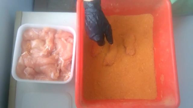 Отбиваем в сухарях филе курицы смотреть онлайн