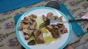 ?ОТКРЫЛА ПЕЧЕНЬ ТРЕСКИ ИЗ ?СВЕТОФОРА, А ТАМ КАК ВСЕГДА СЮРПРИЗ и ПЕЧЕНЬ ЛИ ЭТО?? В САЛАТ НЕ ПОЙДЕ