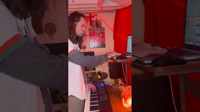 LUKE VON PRODUCTION [“WEST”] short #hiphop #music #producer #independentartist #beats #beatmaker смотреть онлайн