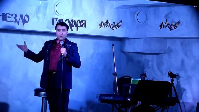 Павел Пикалов - Скажите девушки подружке вашей (Родольфо Фальво, рус. текст - Михаил Улицкий) смотреть онлайн