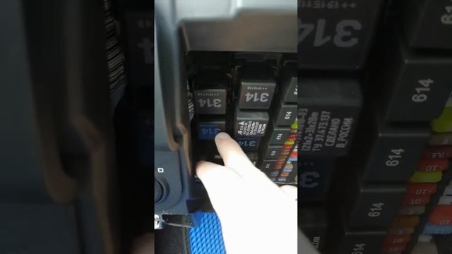 не работают стеклоподъемники лада гранта фл.найдена причина. смотреть онлайн