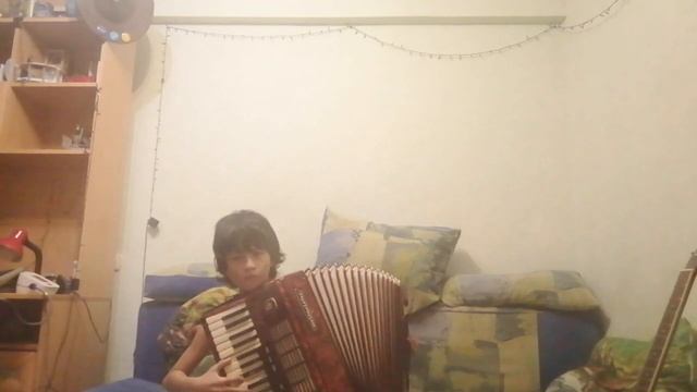 Под небом парижа на аккордеоне смотреть онлайн