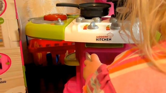 Детские товары/ Игровая кухня Modern kitchen смотреть онлайн