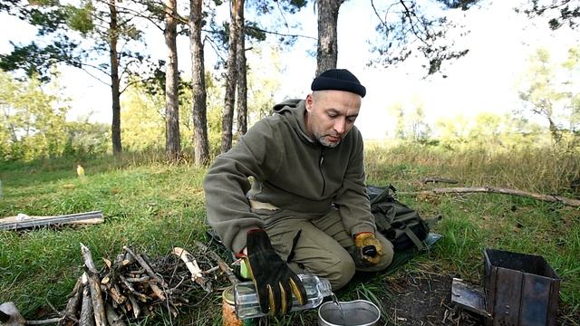 Рыбалка в БАШКИРИИ на спиннинг,супец по быстрому на щепочнице. смотреть онлайн
