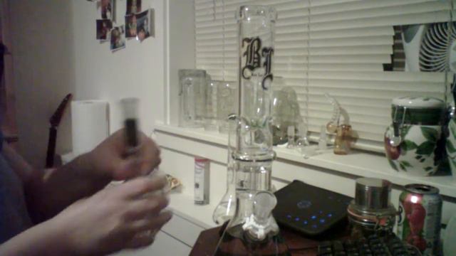 Bong Rip on NEW Black Leaf Bong смотреть онлайн