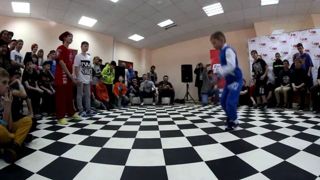 BREAKING BEG 2x2 - ??? VS ??? - 4QUARTERS & FDS ANNIVERSARY 5 смотреть онлайн