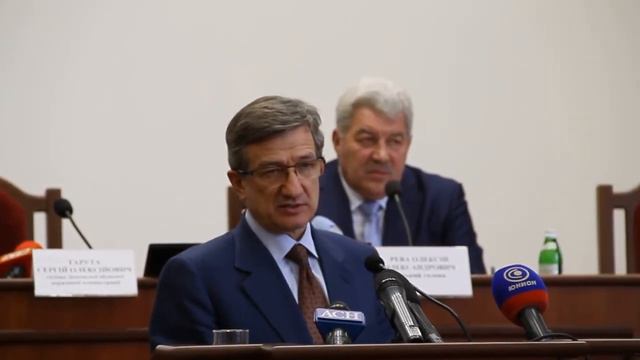 06274.com.ua - ответ губернатора Сергея Таруты мэру Артемовска смотреть онлайн