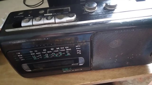 мой второй кассетный магнитофон подаренный бабушкой в 1998 году на день рождения смотреть онлайн