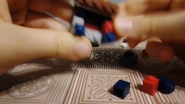 Маленький автомат из лего, который выдает лего-детали смотреть онлайн