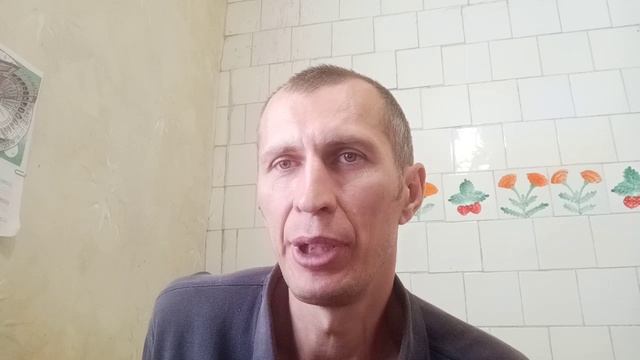 Интересный и необычный способ в борьбе с молью и мышами в сотохранилище. смотреть онлайн