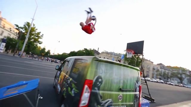 БАСКЕТБОЛЬНЫЕ ТРЮКИ 2016 BASKETBALL TRICKS 2016 смотреть онлайн