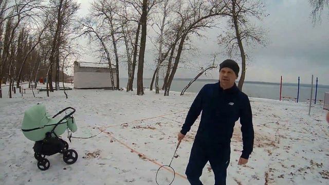 Как зимой отдыхают на пляже в Новой Каховке. смотреть онлайн