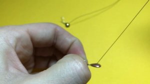 Как привязать две мормышки с отводным поводком. Как привязать мормышку к леске. Рыболовные узлы