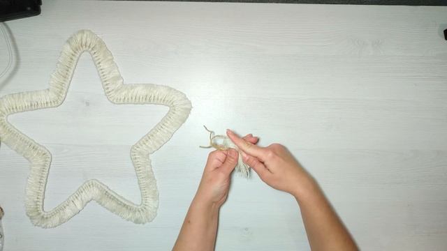 Звезда из проволоки и ниток. Новогодние поделки своими руками. смотреть онлайн