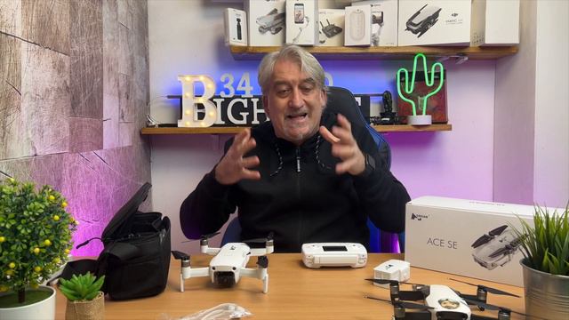 NUOVO HUBSAN ACE SE! UNBOXING e PRIME IMPRESSIONI смотреть онлайн