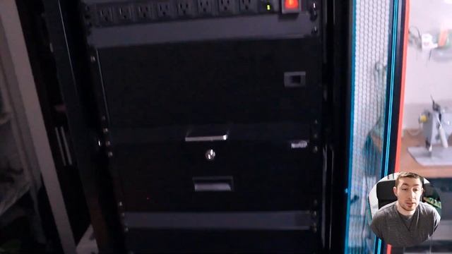 My Homelab Server Rack Tour ( It’s Taller Than Me! ) ?️ смотреть онлайн