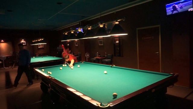 Стандартный свояк в дальний угол в русском бильярде смотреть онлайн