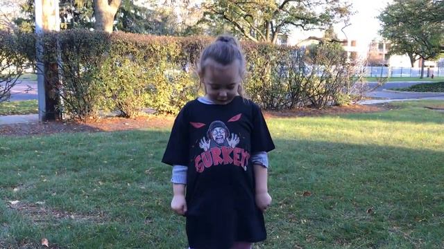 Luna gets an FGTEEV “Gurkey” T-Shirt смотреть онлайн