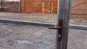 Откатные ворота 4 метра с калиткой в Красноярске, каркас с установкой