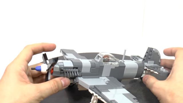 ЛЕГО ЯК - 9 от BRICKMANIA YAK- 9 Обзор набора [музей GameBrick]