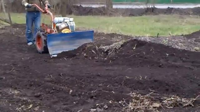 мотор сич МБ-4.05 равняет грунт смотреть онлайн