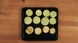 Горячая овощная закуска с моцареллой