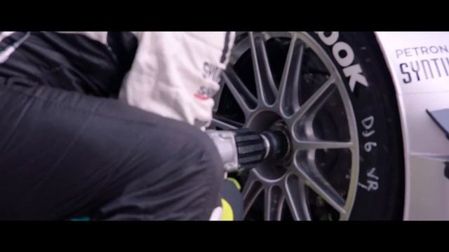RaceRoom Racing Experience: DTM Experience 2014 Launch Trailer смотреть онлайн