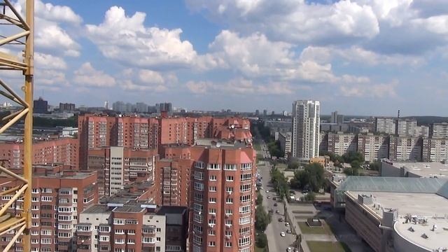 Строительство дома бизнес класса Вивальди, 23 06 2016, Вид на ул Луначарского смотреть онлайн