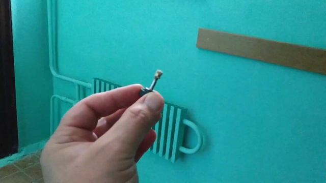 MD4030 РЕМОНТ СЛОМАННОГО ПОДЛОКОТНИКА. ТОЧНЕЕ ЗАМЕНА НА САМОДЕЛЬНЫЙ.