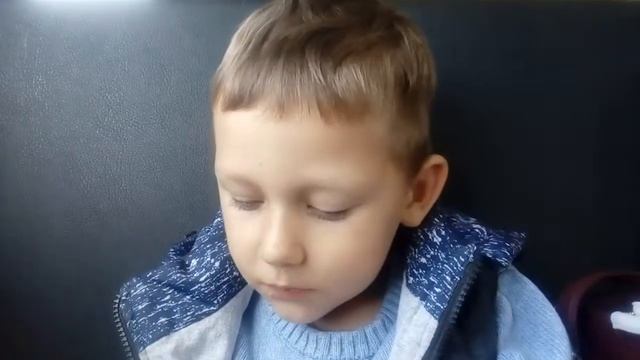 Съел огромную пачку чипсов один смотреть онлайн