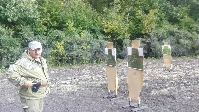 правильная перезарядка пистолета одной рукой смотреть онлайн