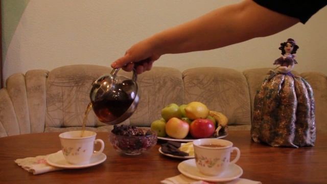 Эмма Кукла для заваривания чая и кофе смотреть онлайн