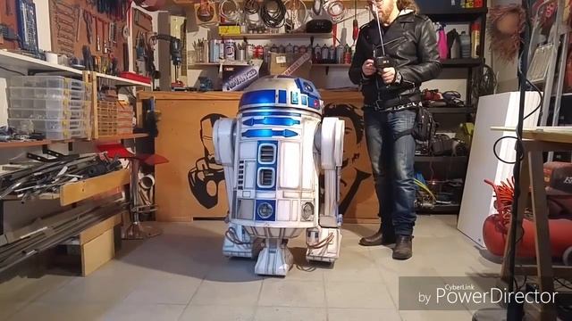 DANY BAO - R2 D2 REAL DROID STAR WARS AUTOMATIZED REMOTE CONTROL HD смотреть онлайн