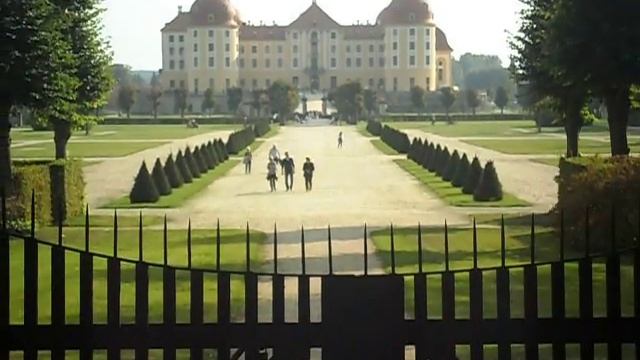 Жизнь в Германии. Moritzburg. Вид замка с парка. смотреть онлайн