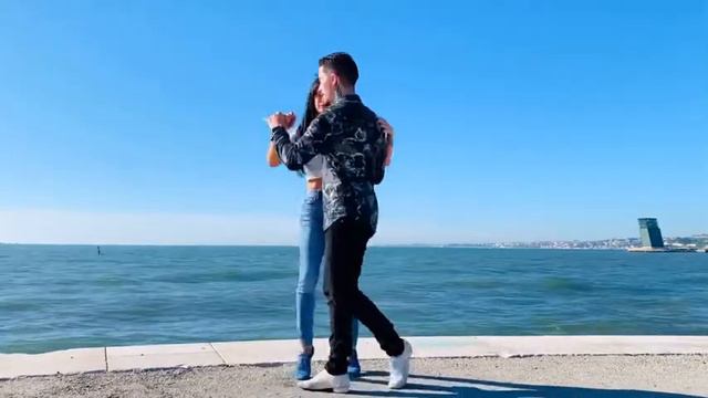 Kizomba Dance urbankizz | Tiago Alex & Maya ( Calema - Te amo) смотреть онлайн